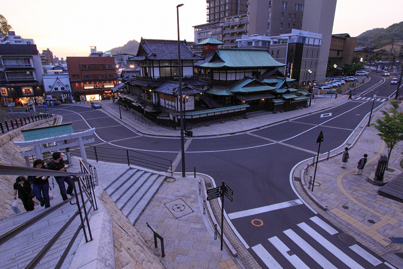 Hyuga-shi Station